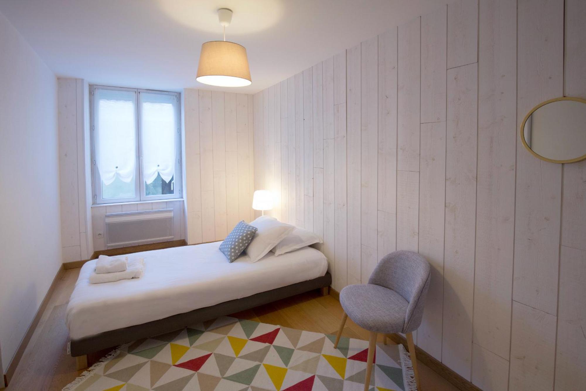 Appartement Sur Les Quais De Bordeaux Exterior photo